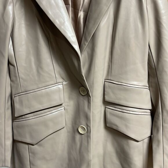 Noize Vegan Leather Blazer XS NWT  Demi Mid-Length NWT Retail $255 Nude/Taupe - Picture 9 of 12